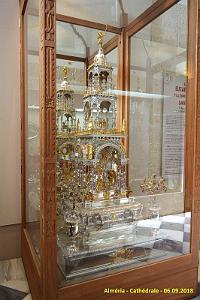 28 LA CATHEDRALE ET LE FORTERESSE DE L INCARNATION (106)